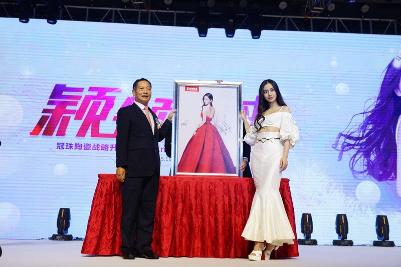  ���u��������Ů�񣬹�����Ҫ�[�Ę���23�d������e������Ʒ�Ƒ�������ȫ���_��